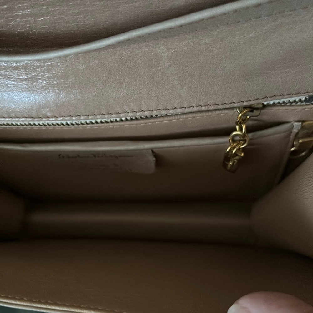 Chic Salvatore Ferragamo Taupe Crossbody Bag with Sleek Design and leather Strap - Picture 6 of 14